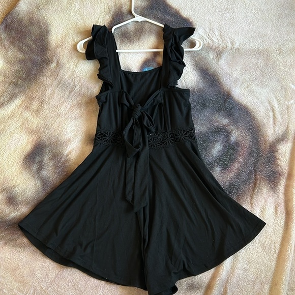NWOT Black Lace & Ruffle Romper Size Small - Picture 5 of 12